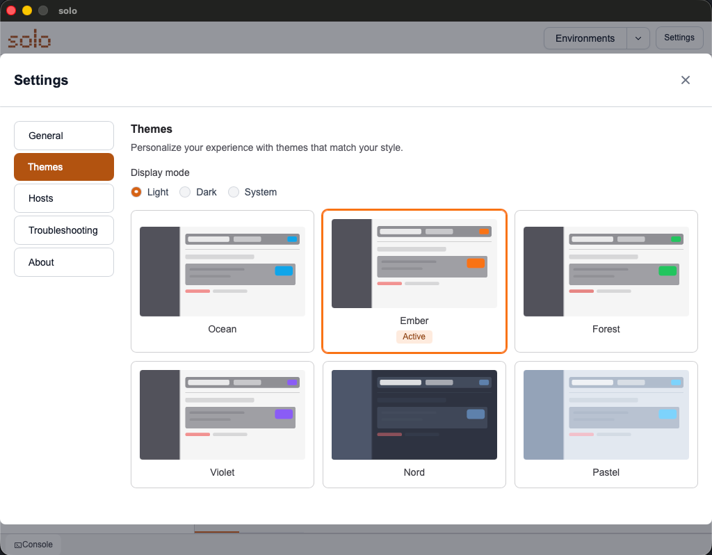 Mostra la galleria dei temi con l'anteprima del tema attivo evidenziata.