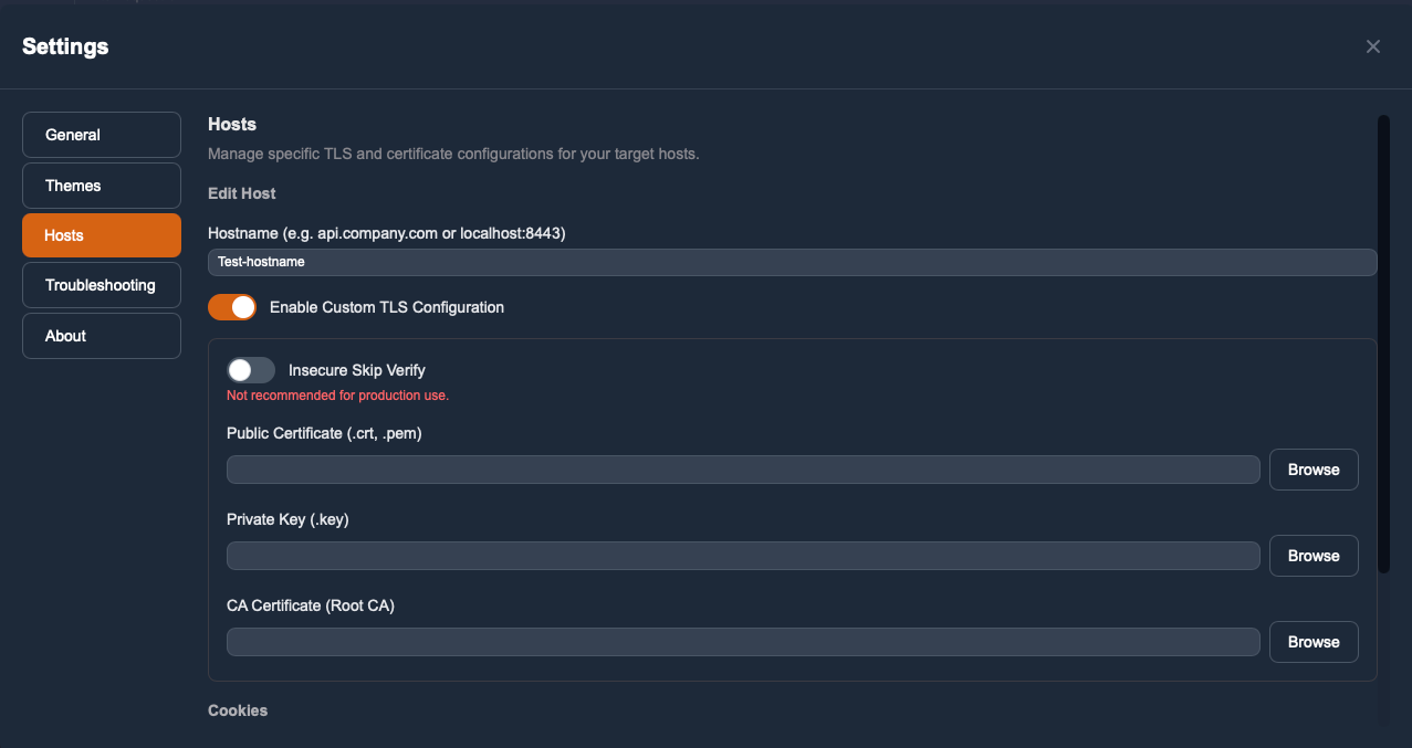 Il modulo di aggiunta host con la sezione TLS espansa e i percorsi dei file certificato (.crt) e chiave (.key) inseriti.